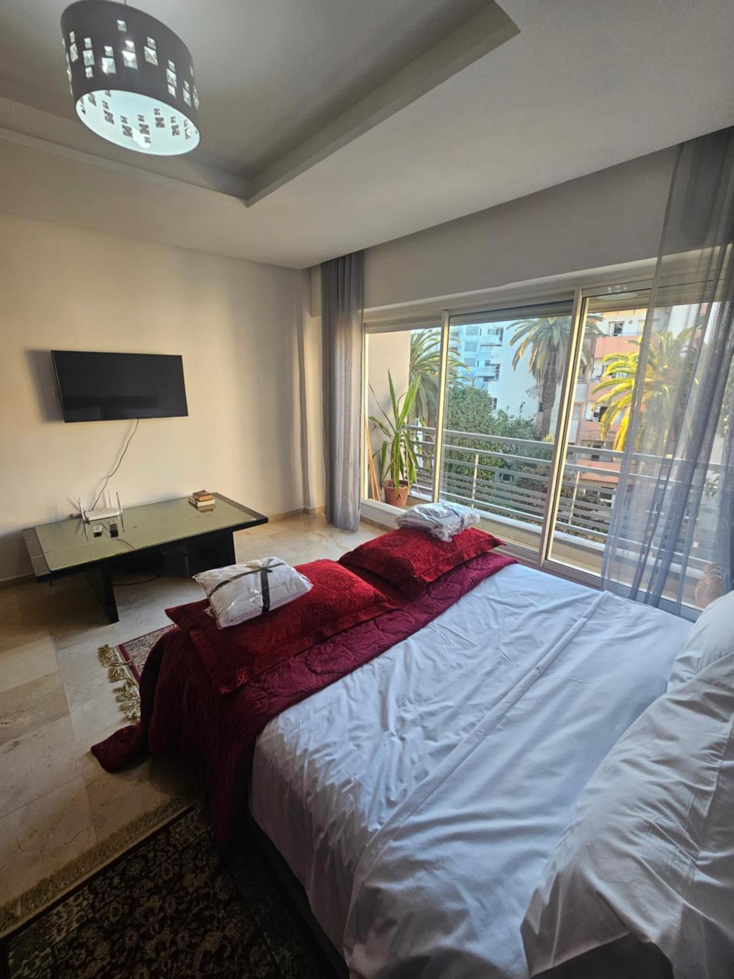 Spacieux Plein Centre Appartement